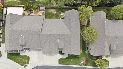 View/Area - 1832 E Peyton Ct, Holladay, UT 84117 photo 8 of 10