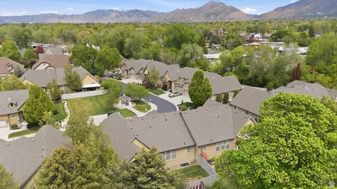 View/Area - 1832 E Peyton Ct, Holladay, UT 84117 photo 9 of 10
