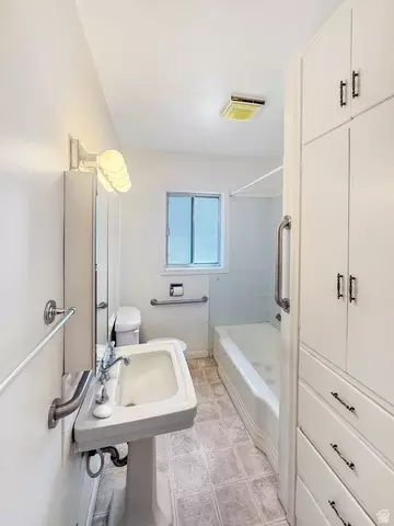 Bath - 7811 S Oak St, Sandy, UT 84092 photo 1 of 2