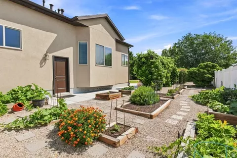 5492 Derby Ln, Stansbury Park, UT 84074