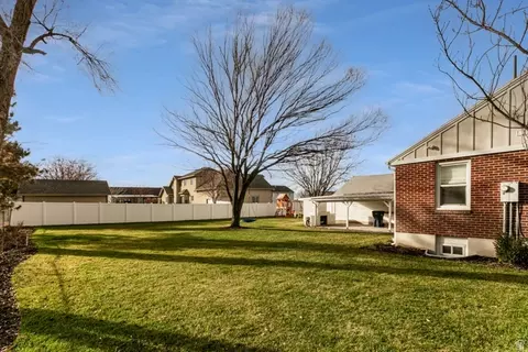 Exterior - 518 E 11000 S, Sandy, UT 84070 photo 4 of 5