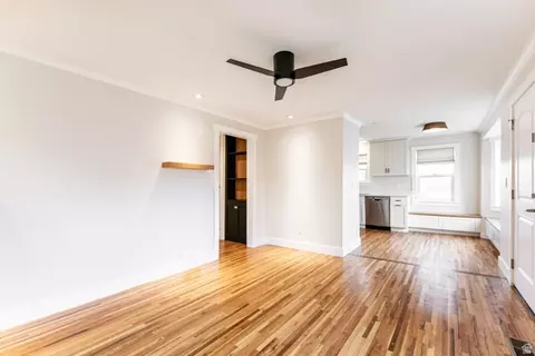 Living - 518 E 11000 S, Sandy, UT 84070 photo 1 of 2