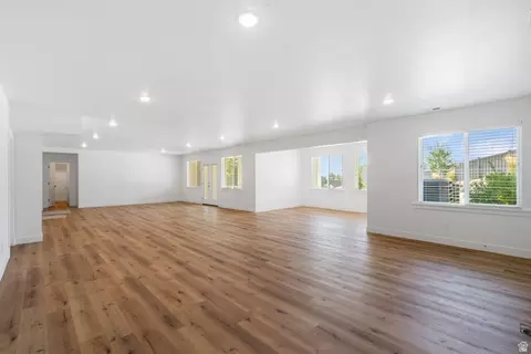 Living - 7 Elk Ct, Alpine, UT 84004 photo 6 of 7