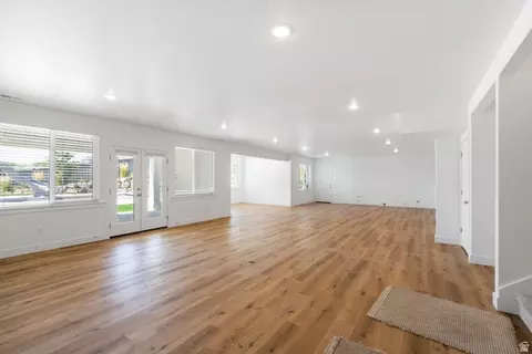 Living - 7 Elk Ct, Alpine, UT 84004 photo 5 of 7