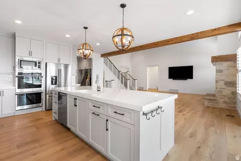 Kitchen - 7 Elk Ct, Alpine, UT 84004 photo 6 of 6