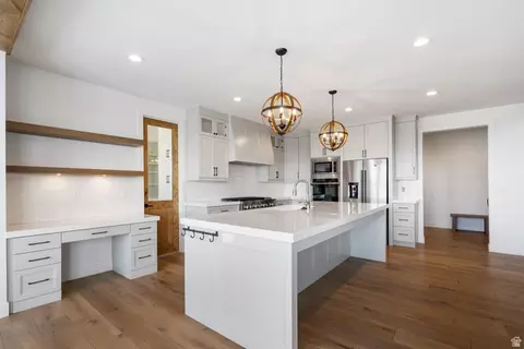 Kitchen - 7 Elk Ct, Alpine, UT 84004 photo 4 of 6