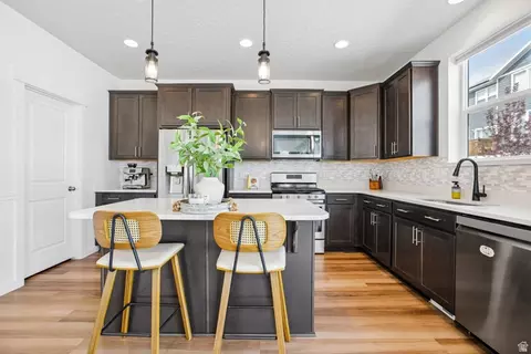 Kitchen - 4389 E Inverness Ln, Eagle Mountain, UT 84005 photo 1 of 4