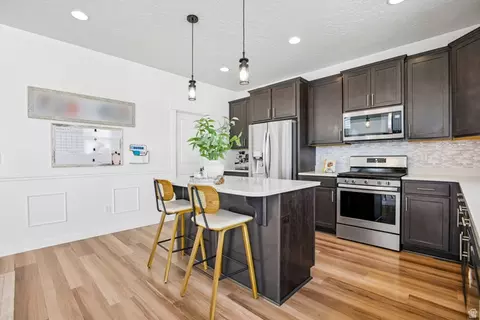 Kitchen - 4389 E Inverness Ln, Eagle Mountain, UT 84005 photo 4 of 4