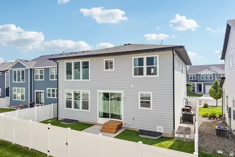 Exterior - 4389 E Inverness Ln, Eagle Mountain, UT 84005 photo 6 of 8
