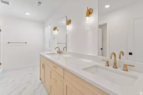 Bath - 286 E Legacy Trail Ln #3, Midvale, UT 84047 photo 1 of 3