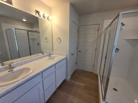 Bath - 1338 N 1360 E #29-112, Payson, UT 84651 photo 4 of 4