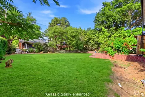 Exterior - 3001 E 4345 S, Holladay, UT 84124 photo 2 of 11