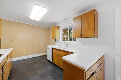 Kitchen - 3001 E 4345 S, Holladay, UT 84124 photo 1 of 3