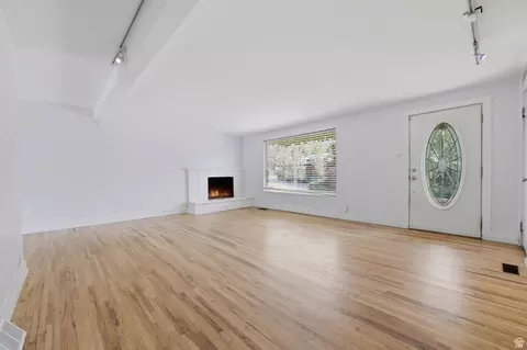 Living - 3001 E 4345 S, Holladay, UT 84124 photo 1 of 4
