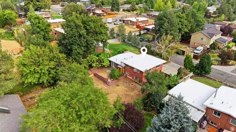 View/Area - 3001 E 4345 S, Holladay, UT 84124 photo 4 of 5