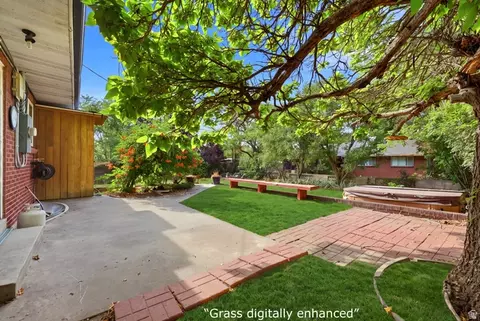 Exterior - 3001 E 4345 S, Holladay, UT 84124 photo 9 of 11