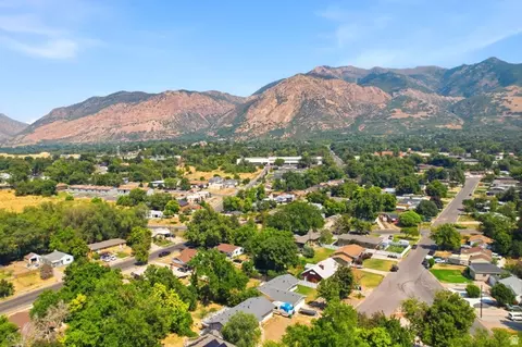 View/Area - 936 Chatelain Rd, Ogden, UT 84403 photo 3 of 8