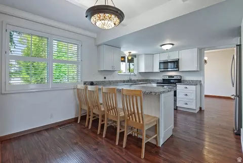 Kitchen - 1965 E Hawk Cir #38, Sandy, UT 84092 photo 1 of 3