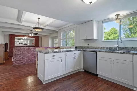 Kitchen - 1965 E Hawk Cir #38, Sandy, UT 84092 photo 3 of 3