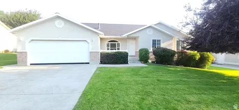 Exterior - 564 E 520 S #56, Smithfield, UT 84335 photo 2 of 9