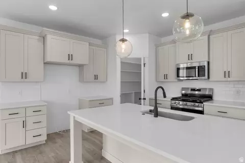 Kitchen - 513 S 1150 W, Logan, UT 84321 photo 1 of 2