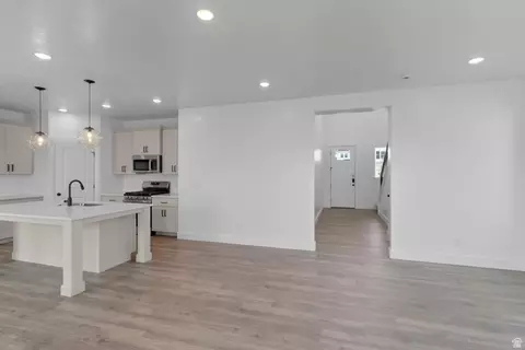 Entry Way - 513 S 1150 W, Logan, UT 84321 photo 2 of 2