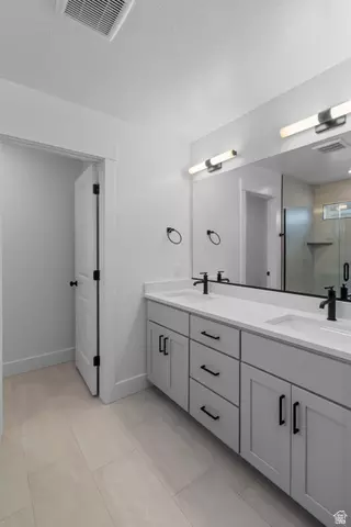 Bath - 513 S 1150 W, Logan, UT 84321 photo 3 of 5
