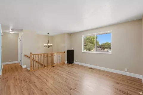 Living - 322 E Annalyn Dr, Sandy, UT 84070 photo 2 of 7
