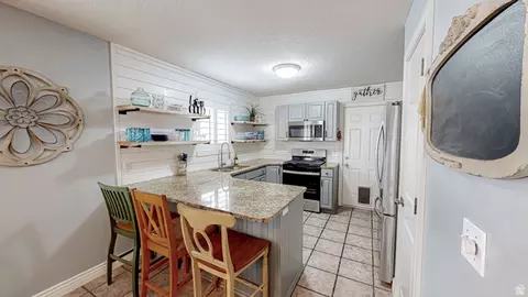 Kitchen - 3191 E Riverbottoms Rd S, Spanish Fork, UT 84660 photo 1 of 2