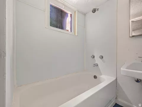 Bath - 457 E 100 S, Provo, UT 84601 photo 4 of 4