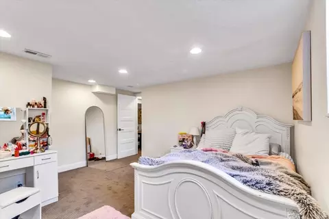 Bedroom - 2080 E Sands Dr S, Holladay, UT 84124 photo 5 of 6