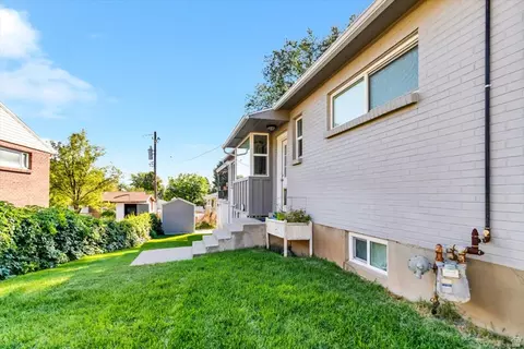 Exterior - 2080 E Sands Dr S, Holladay, UT 84124 photo 9 of 9