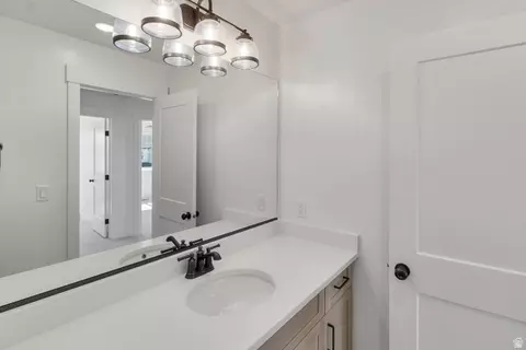 Bath - 591 N 550 W, Smithfield, UT 84335 photo 3 of 5