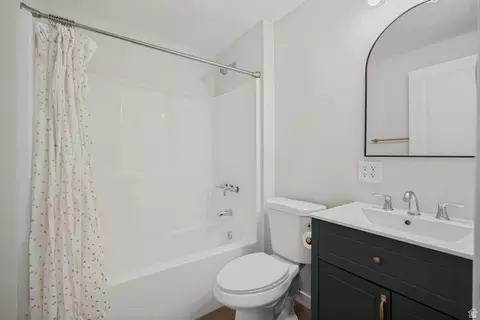 Bath - 1326 N 475 W, Sunset, UT 84015 photo 2 of 2