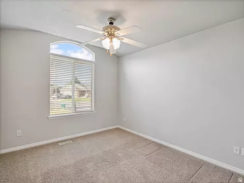 Bedroom - 821 E 2050 S, Clearfield, UT 84015 photo 3 of 6
