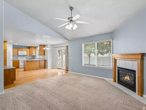 Living - 821 E 2050 S, Clearfield, UT 84015 photo 1 of 5