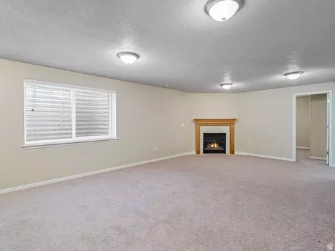 Living - 821 E 2050 S, Clearfield, UT 84015 photo 4 of 5