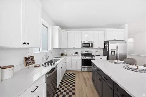7118 W Owens View Way, West Jordan, UT 84081