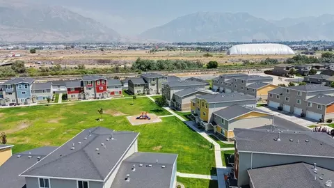 View/Area - 201 E 630 N, Vineyard, UT 84059 photo 4 of 5