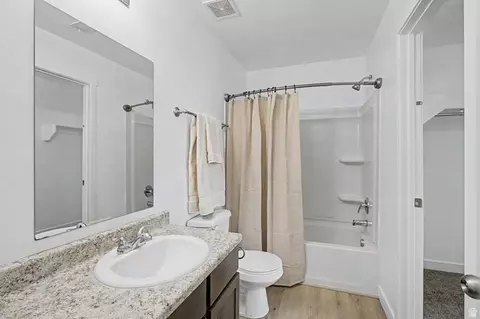 Bath - 201 E 630 N, Vineyard, UT 84059 photo 1 of 3