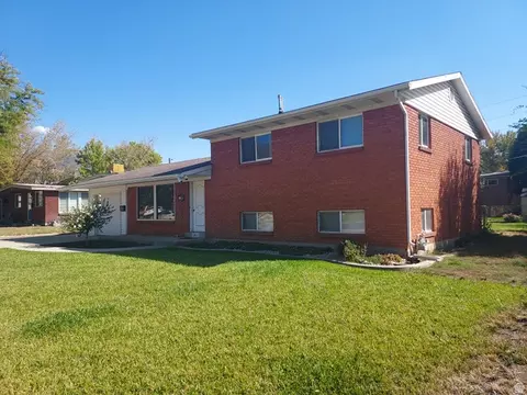 Exterior - 235 W 1400 N, Bountiful, UT 84010 photo 4 of 10