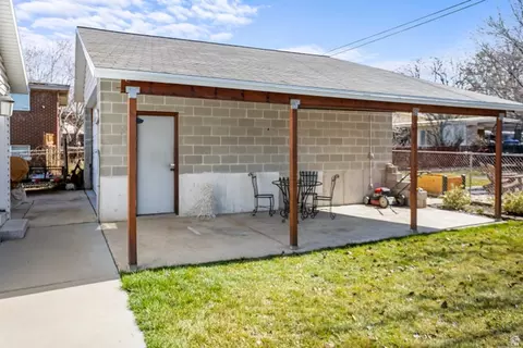 Exterior - 235 W 1400 N, Bountiful, UT 84010 photo 9 of 10