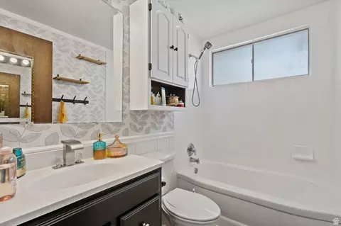Bath - 845 S Birch St, Clearfield, UT 84015 photo 1 of 4