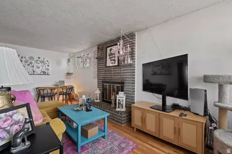 Living - 845 S Birch St, Clearfield, UT 84015 photo 3 of 5