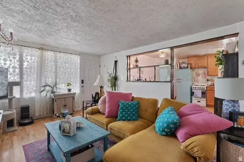 Living - 845 S Birch St, Clearfield, UT 84015 photo 1 of 5