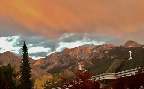 3017 E Millcreek Rd, Millcreek, UT 84109