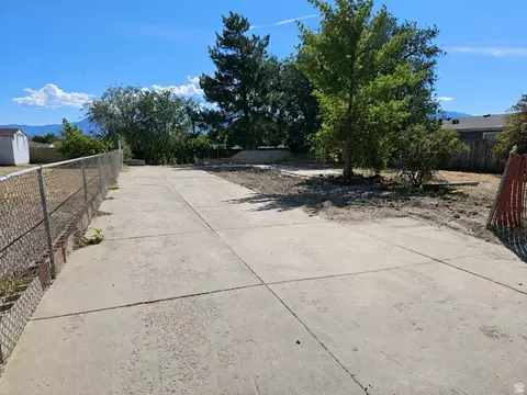 8581 S Susan Way # 13, West Jordan, UT 84088