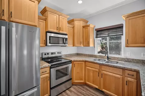 Kitchen - 1462 E Tuscan Oak Way, Sandy, UT 84092 photo 1 of 2