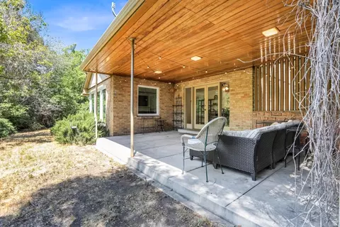Exterior - 6 Terrace Pl, Logan, UT 84321 photo 2 of 4