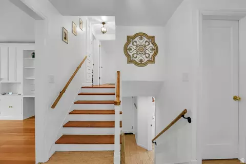 Entry Way - 6 Terrace Pl, Logan, UT 84321 photo 2 of 4